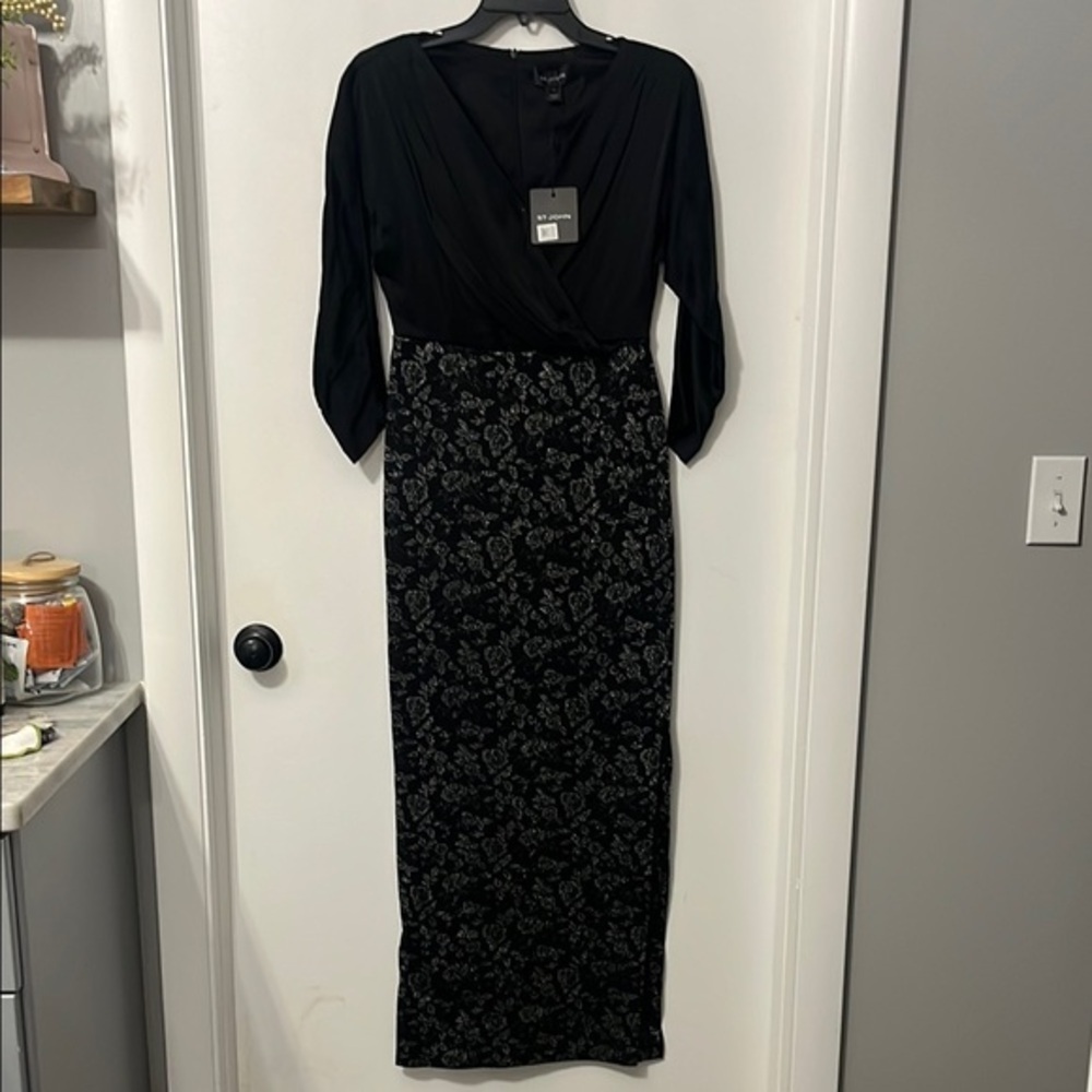 St. John Silver and Black V-neck 3/4 Sleeve Silk Dress with Side Slit NWT 2 - Picture 1 of 9